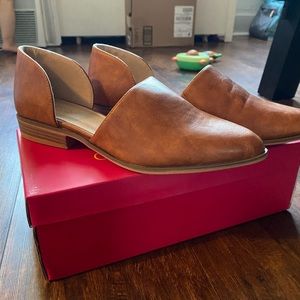 NWB Catherine Malandrino Alaney Leather Flats